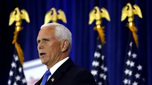 Mike Pence îl critică pe Donald Trump la primul eveniment de campanie 