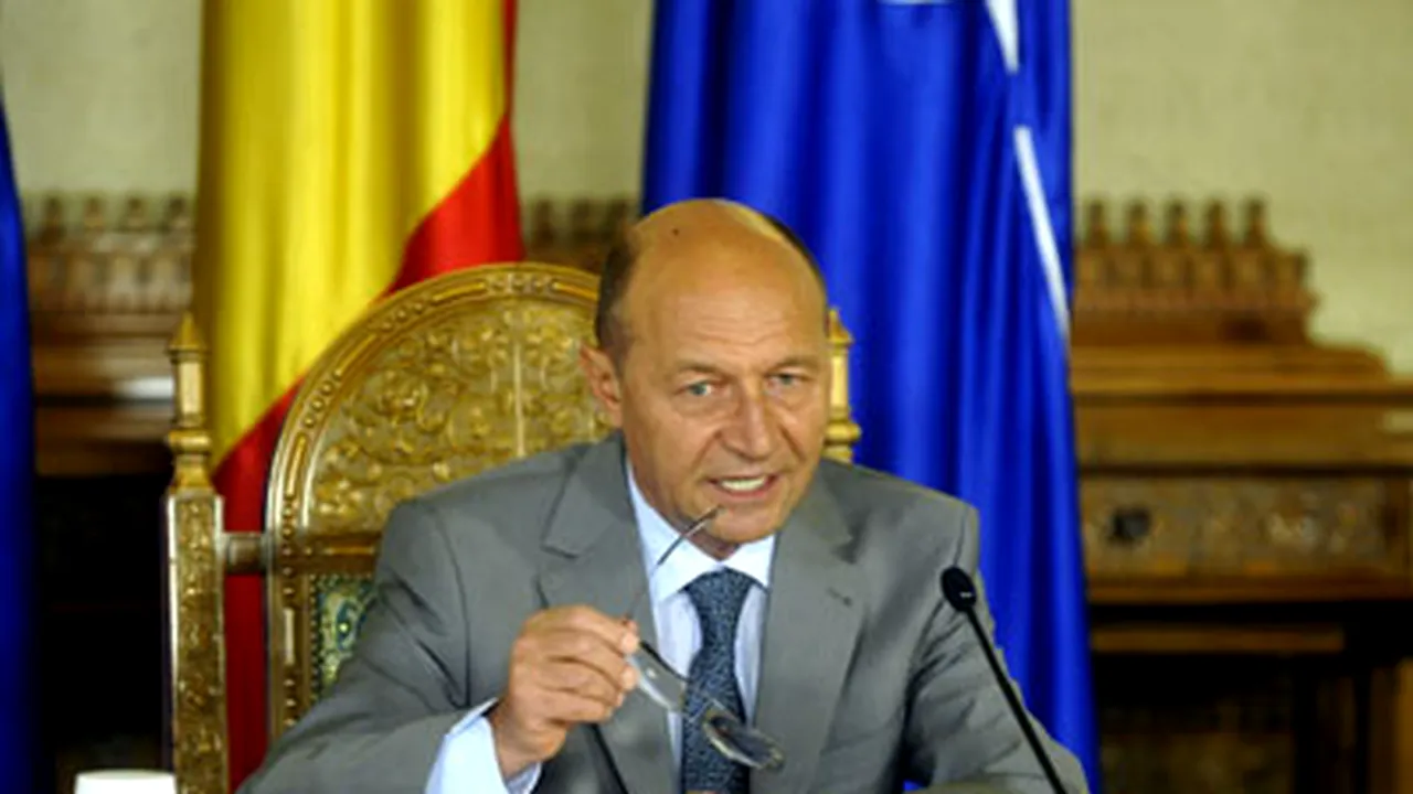 Preşedintele Băsescu i-a chemat la Cotroceni pe Boc şi Geoană