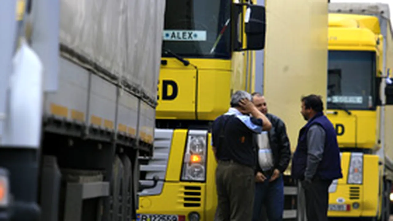 Transportatorii acuză o criză a rovinietelor şi intensificarea controalelor