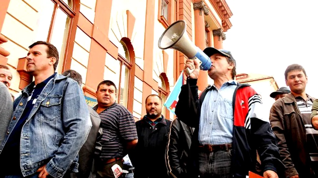 FNSA strânge semnături pentru declanşarea grevei generale pe termen nelimitat