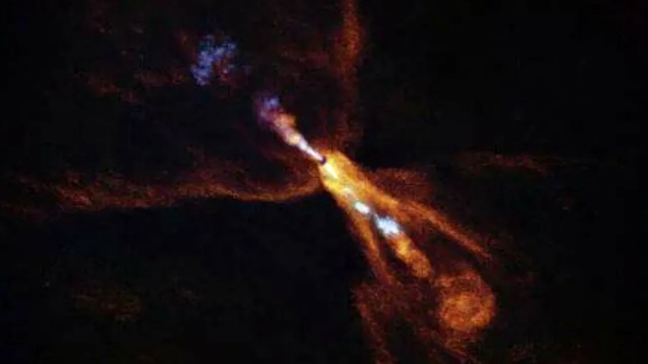 Premieră astronomică: Au fost observate planete care prind formă în jurul unei stele formând sistemul solar