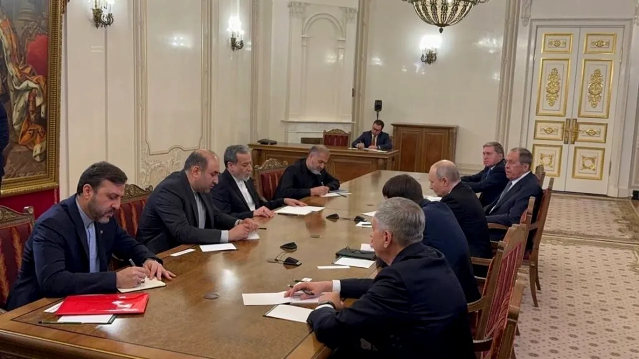 Ministrul iranian de Externe, în Rusia: Negocierile de pace, blocate de cererile excesive ale SUA