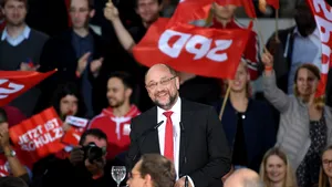 Martin Schulz a fost reales în funcţia de preşedinte al social-democraţilor germani
