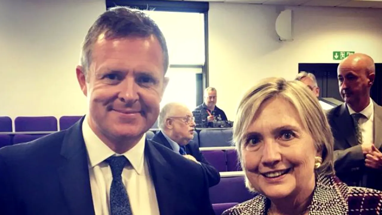 Hillary Clinton, „cupidon” pentru un ministru galez: dacă vrei, îţi fac cunoştinţă cu un prieten gay

