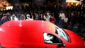 Romanian Carmaker Dacia To Stop Logan Van Production In 2012