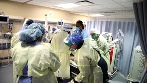Imagini tulburătoare, filmate în premieră în camera de gardă a unui spital. Medic: Un coşmar. E de necrezut cât de mulţi bolnavi avem