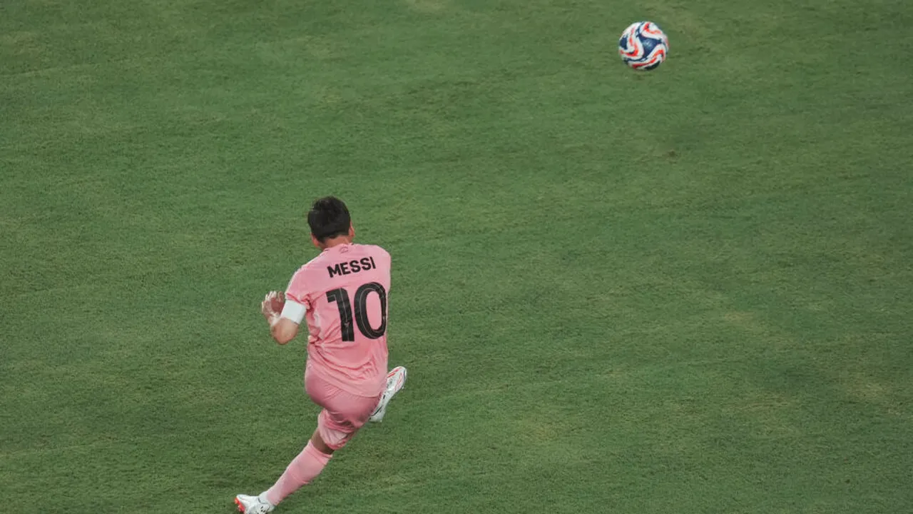 Messi, gol şi victorie uriaşă cu FC Porto la Campionatul Mondial al Cluburilor