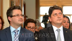 Mihnea Costoiu şi Titus Corlăţean, numiţi consilieri onorifici ai premierului Victor Ponta 