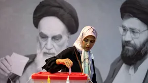 Iranienii votează în turul doi al alegerilor prezidenţiale, pe fondul unei apatii generalizate