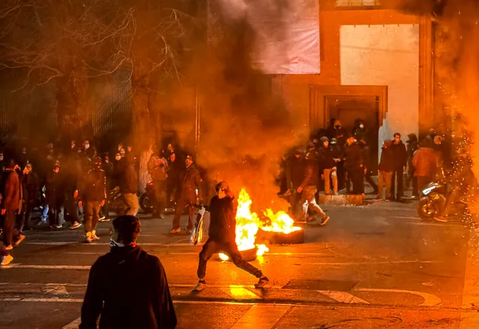 analiză The Times: Ce urmează pentru Iran? Printre scenarii se află și cel al unui atac al SUA asupra Teheranului