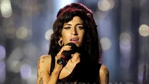 O expoziţie cu obiecte ale cântăreţei Amy Winehouse, vernisată la San Francisco