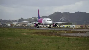 O populară companie low-cost vrea să facă zboruri transatlantice. Motivul: un eveniment sportiv