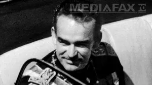 PMB anunţă că au început lucrările de amplasare a statuii Prinţului Rainier de Monaco