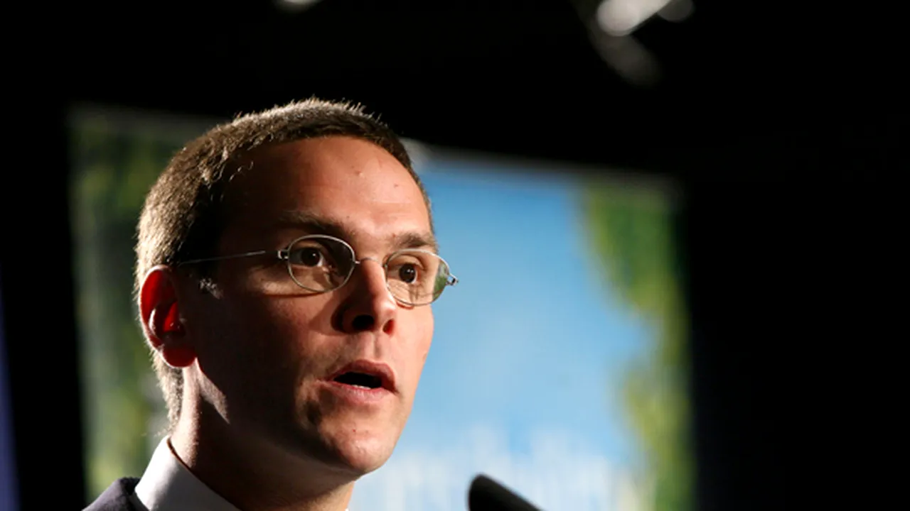 James Murdoch: Descărcarea ilegală de conţinuturi este ca furtul de poşete