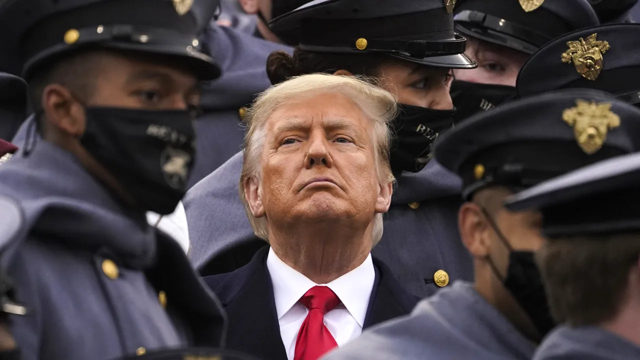 Noi probleme pentru Donald Trump. Doi ofiţeri de la Poliţia Capitolului au intentat un proces împotriva fostului preşedinte. Ce daune cer pentru traumele suferite în timpul insurecţiei