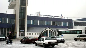 Mureş: Aeroportul nu ştie de retragerea autorizaţiei pentru avionul lui Solyom
