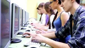 ANIS: România va avea nevoie de 300.000 de specialişti IT în anul 2020, de la 120.000 în prezent