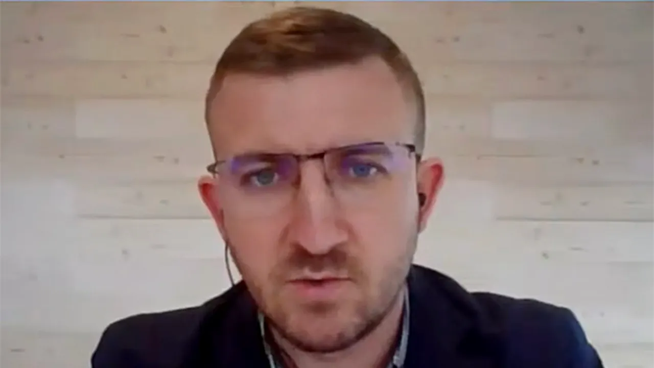 Chiar şi roboţii greşesc. La ce pericole se expun utilizatorii de inteligenţă artificială generativă ca ChatGPT 
