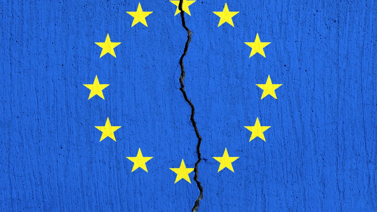POLITICO: Cum va fi împărţită puterea în Parlamentul European/ Extremiştii vor câştiga cel puţin 115 locuri
