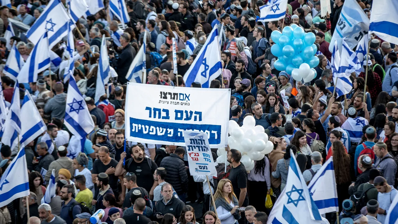 Un ofiţer israelian a fost sancţionat disciplinar pentru că a purtat uniforma la un protest politic