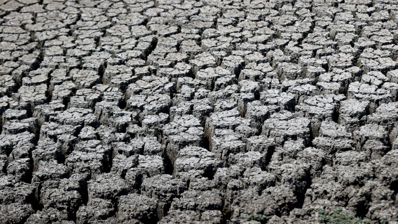 Consecințele schimbărilor climatice: Rezervele de apă ale Europei se epuizează / România, printre țările cu risc hidric ridicat