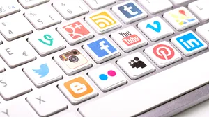 Cea mai descărcată aplicaţie în 2020 a depăşit Facebook. Cine ocupă primele cinci locuri
