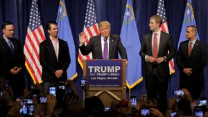 Senator republican: Congresul nu se subordonează lui Donald Trump. Trebuie să lucreze cu un preşedinte fără experienţă, slab informat şi impulsiv