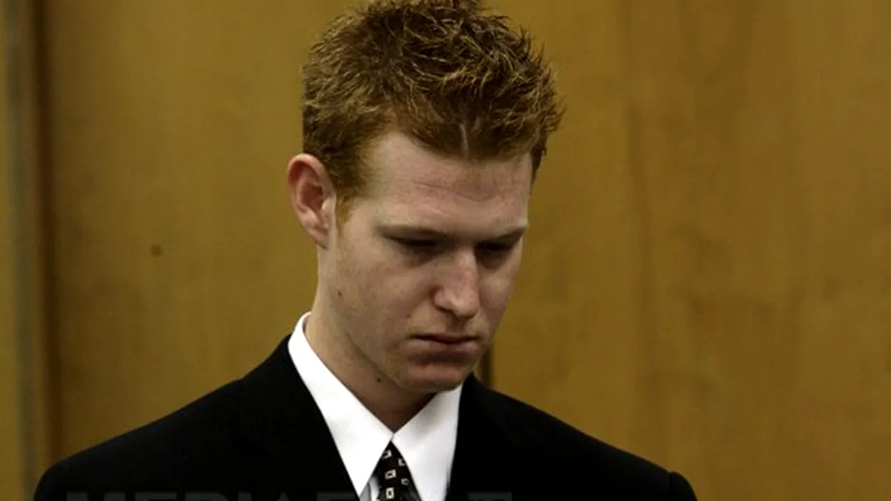 Redmond O'Neal, fiul lui Ryan O'Neal, arestat din nou pentru posesie de heroină şi marijuana