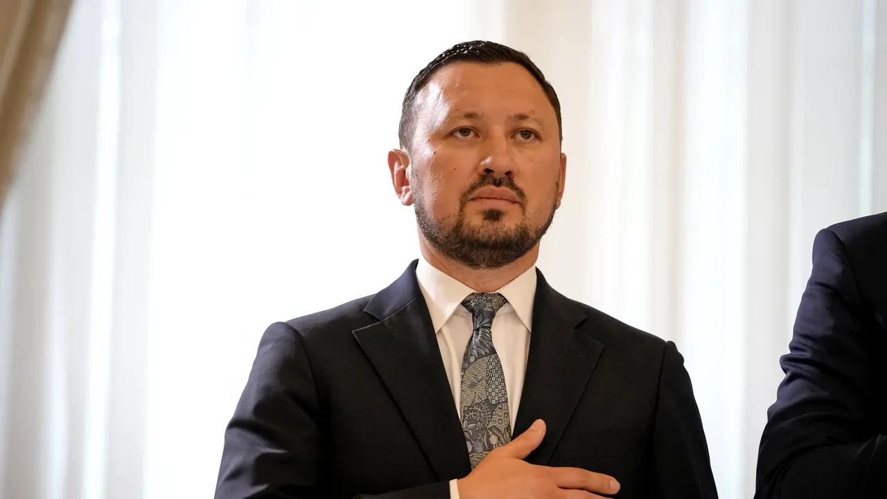 Mircea Fechet: O provocare cu care ne confruntăm este problema poluării marine