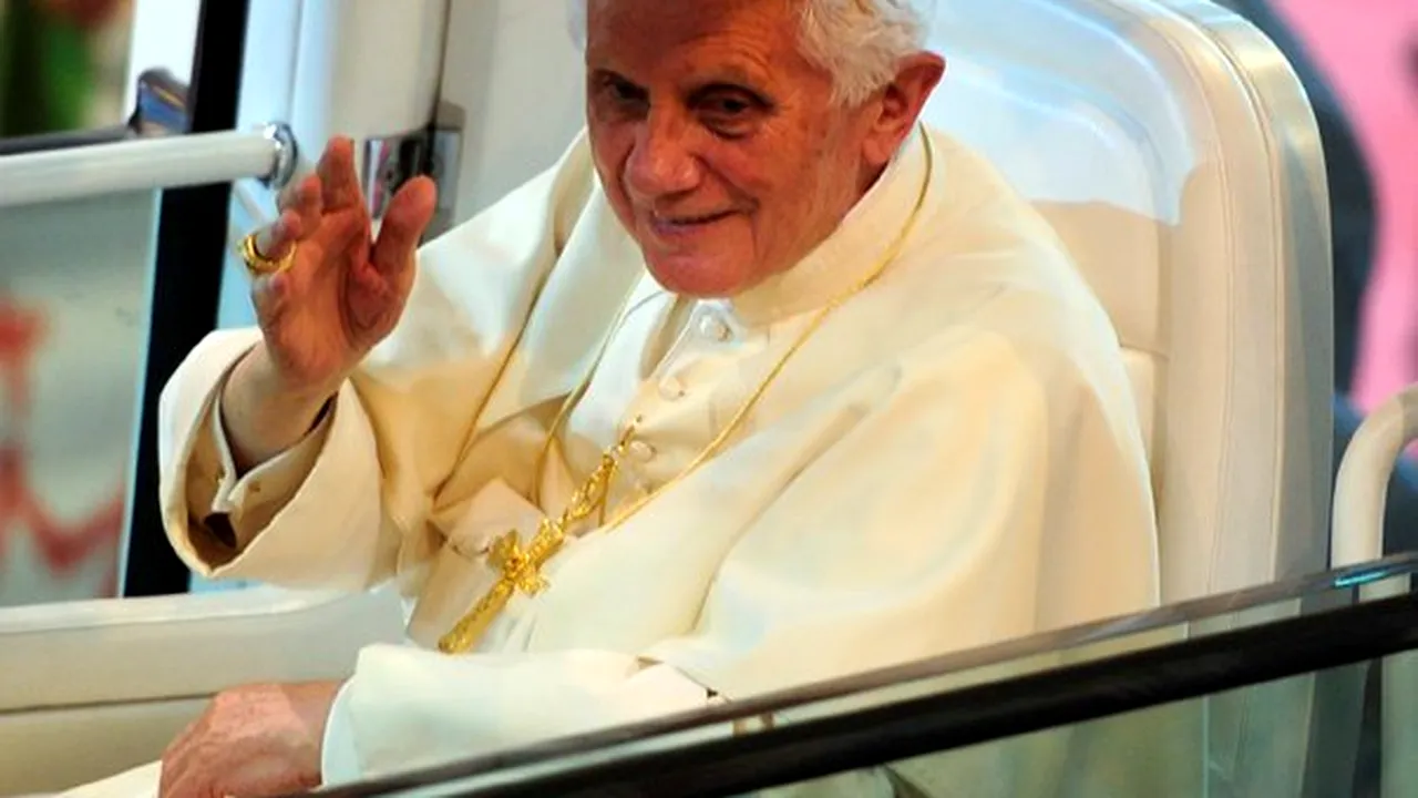 Un cardinal se declară şocat de starea fizică a papei emerit Benedict: 
