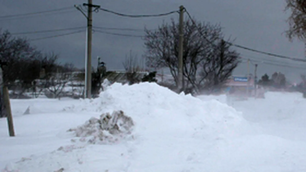 Aproape 90 de localităţi, afectate de întreruperi ale energiei electrice