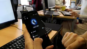 Una dintre cele mai cerute funcţii din Facebook Messenger, disponibilă pentru mulţi utilizatori. Modul distractiv în care o poţi activa | VIDEO