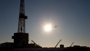 Iranul creşte volumul exportului de petrol către Occident