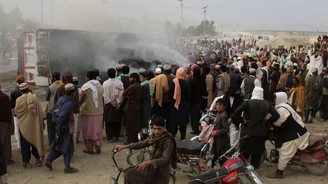 Incident sângeros petrecut la un punct de trecere a frontierei dintre Afganistan şi Pakistan. Ciocnirile violente s-au soldat cu şapte decese şi mai mulţi răniţi