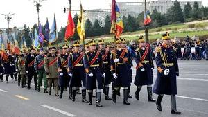 MApN, despre paradă: În funcţie de condiţiile meteorologice, vor evolua şi peste 50 de aeronave