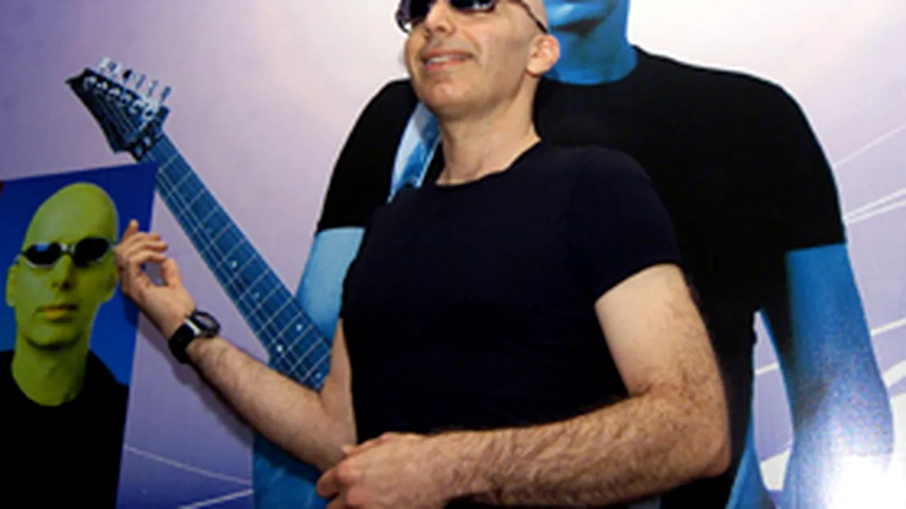 Joe Satriani pleacă în turneu european în 2008