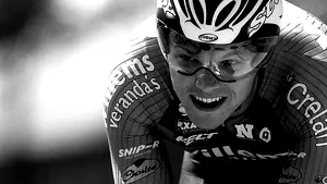 Tragedie în timpul cursei Paris-Roubaix. Ciclistul Michael Goolaerts a murit după ce a suferit un stop cardiac