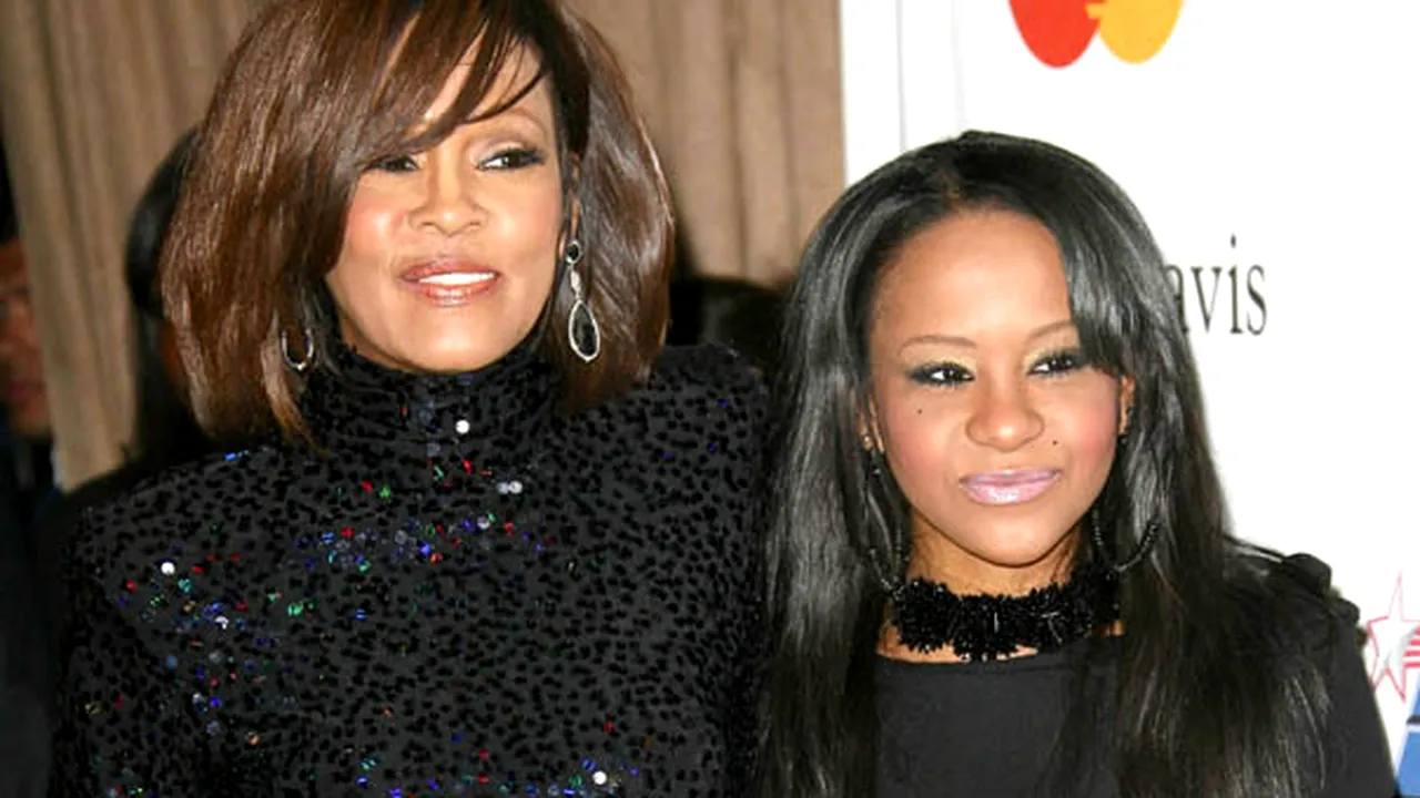Bobbi Kristina Brown, fiica lui Whitney Houston, a murit la vârsta de 22 de ani - VIDEO