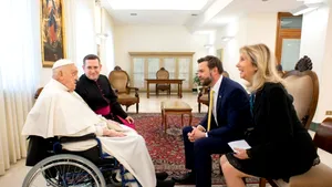 J.D. Vance e acuzat că l-a „ucis” pe Papa Francisc prin vizita sa de Paște / „Papa s-a uitat la tine și a zis gata, mi-a ajuns”