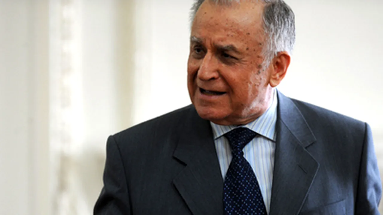 Iliescu nu spune pe cine susţine la şefia PSD şi îşi reafirmă decizia de a renunţa la orice funcţie