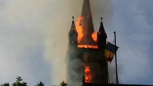Fotografie cu turnul Bisericii Evanghelice din Bistriţa, în topul BBC la rubrica 