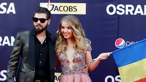 FOTO VIDEO Reprezentanţii României la Eurovison, ţinta ironiilor pe internet. Momentul care a fost taxat de o lume întreagă