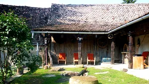 GALERIE FOTO | Cum a devenit satul Richiş magnet pentru turiştii străini: 