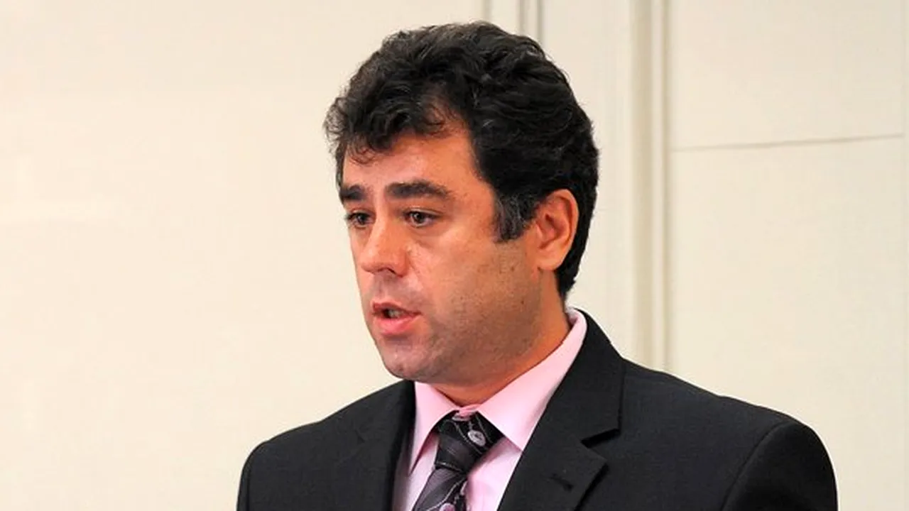 Membru CSM despre cum s-au cheltuit 4 milioane de euro pe nişte Coduri care pică la Curtea Constituţională: E clar că avem o problemă, ori în zona redactorilor, ori a CCR