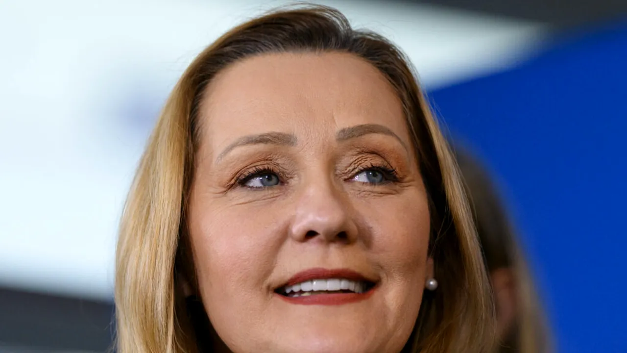 Elena Lasconi, nemulţumită că amenzile date de CNA sunt prea mici