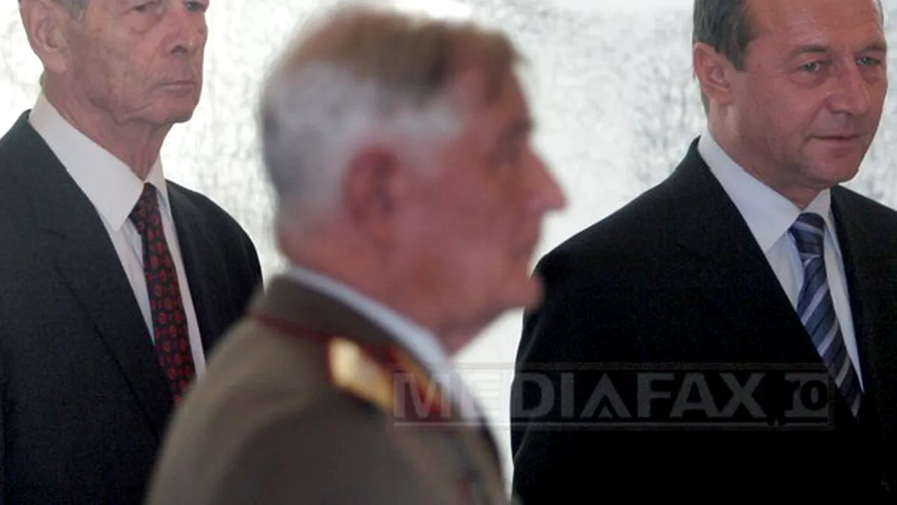 Regele Mihai şi preşedintele Băsescu, invitaţi la Alba Iulia la manifestările de Ziua Naţională