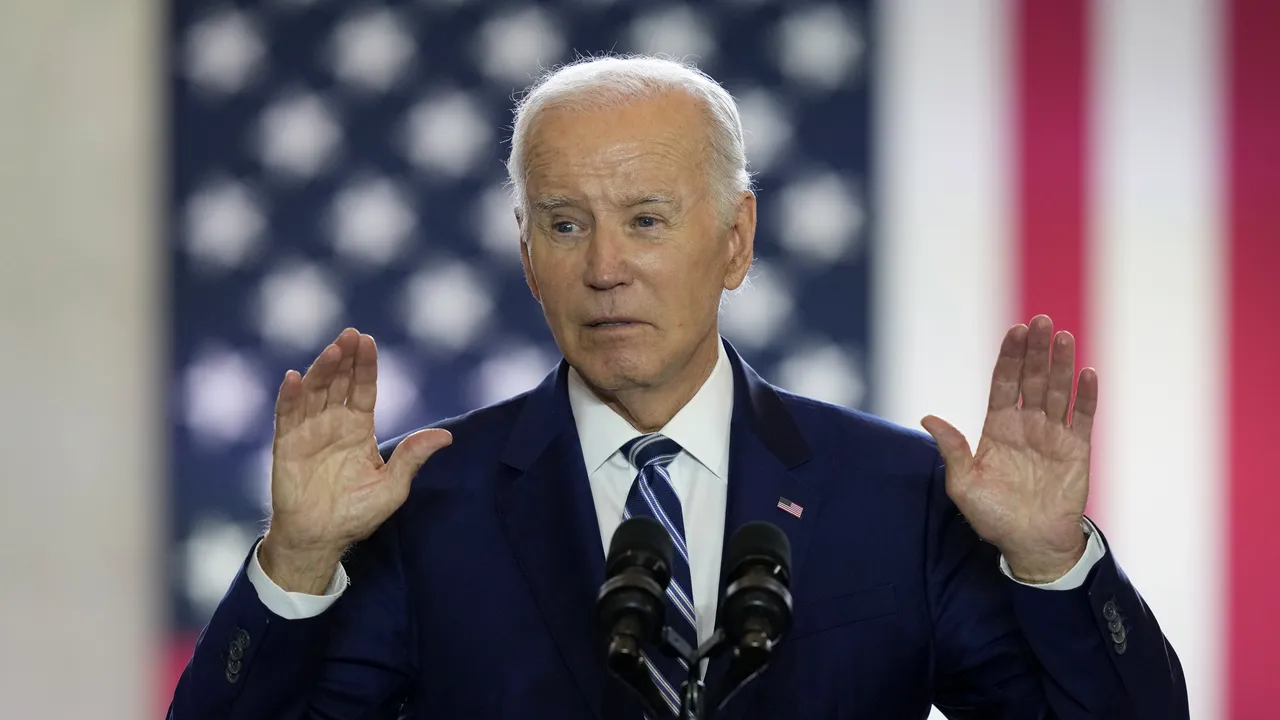 Biden cere modificarea reglementărilor privind armele de foc, după o nouă serie de atacuri armate