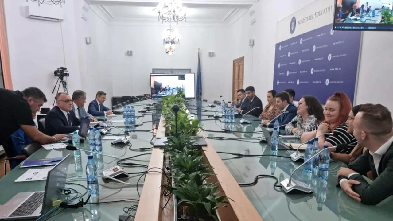 Ministrul Cîmpeanu a ajuns la acord cu studenţii în privinţa unor propuneri pentru Legea educaţiei