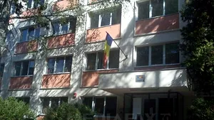 REPORTAJ: Numărul cererilor de cazare în cămine, dublu faţă de ofertă la unele universităţi din Târgu Mureş - FOTO