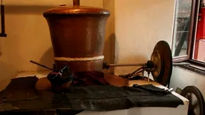 Prefectul de Covasna: Alcoolul confiscat să fie dat spitalelor ca dezinfectant